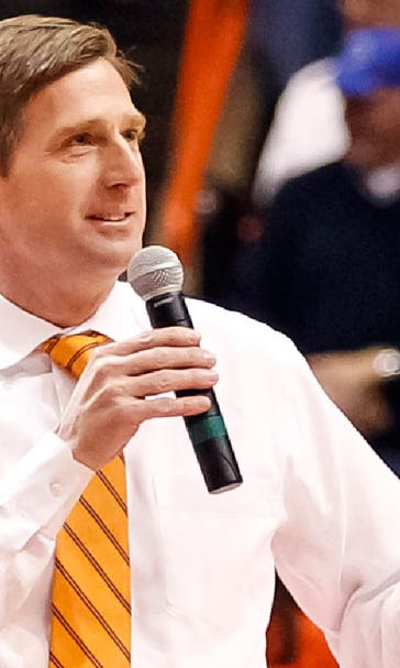 Minnesota picks Mark Coyle from Syracuse as athletic director